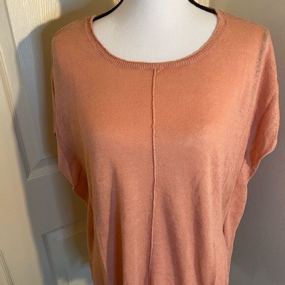 J.Jill, linen blend short sleeve coral colored top - Picture 2 of 8